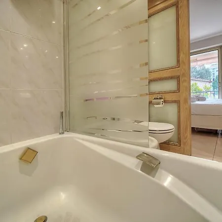 Immogroom - 2 Bedroom - Air Conditioning - Wifi - Terrace - Common Parking * קאן