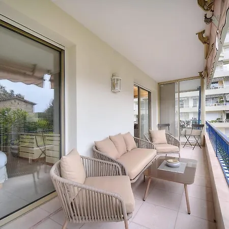 Immogroom - 2 Bedroom - Air Conditioning - Wifi - Terrace - Common Parking * קאן